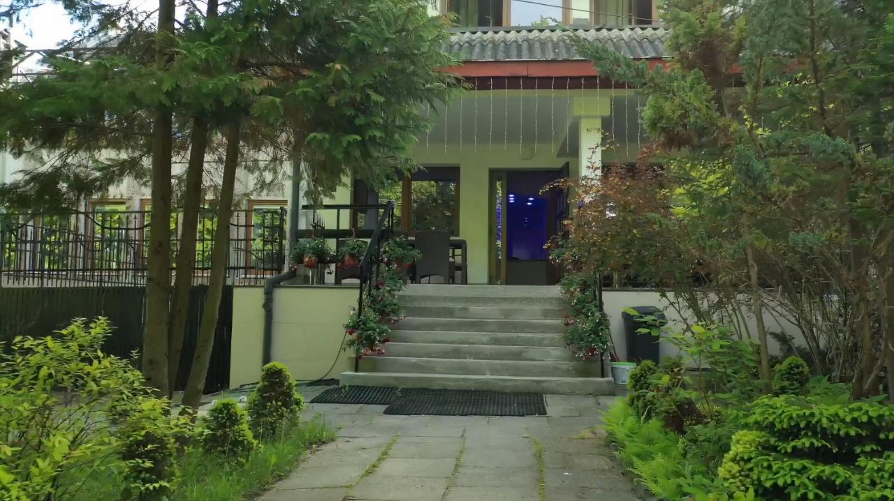 Dukat Hotel Horyniec Exterior foto